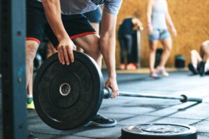 Crossfit: Ako zvládnuť náročné WODs